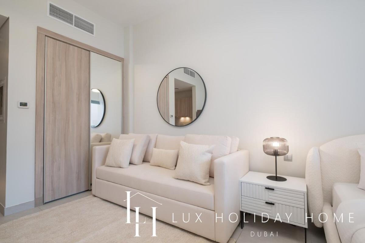 Lux Hills Sway Apartment Dubai