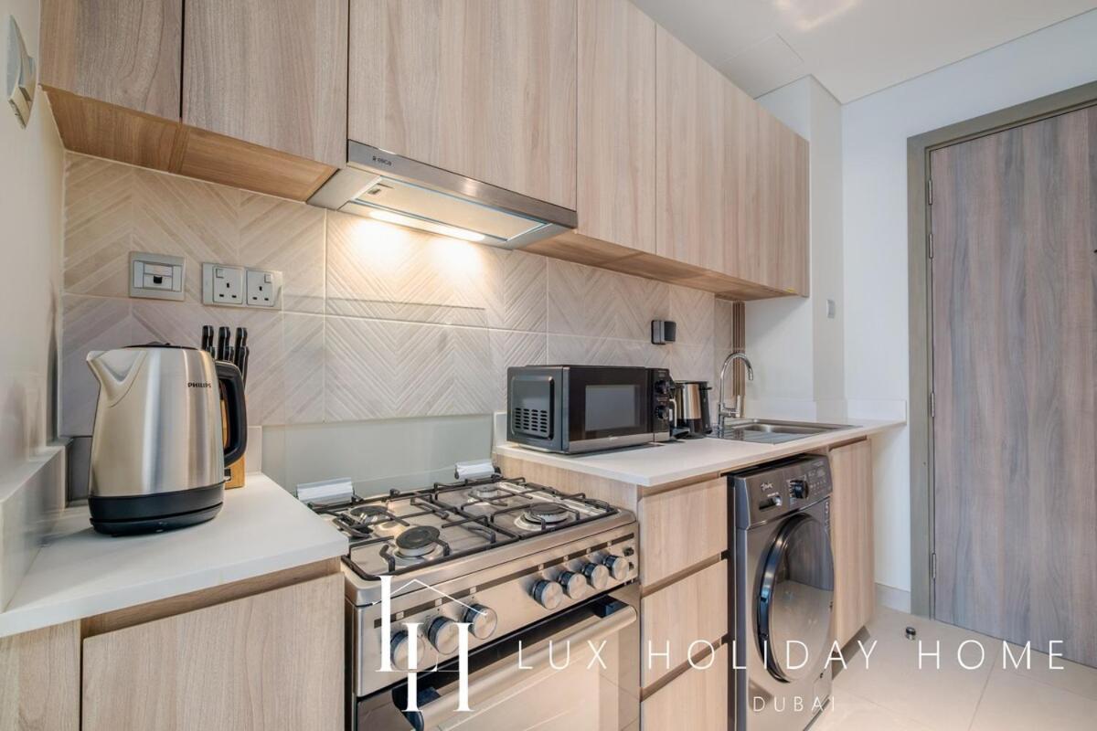 Apartment Lux Hills Sway Dubai