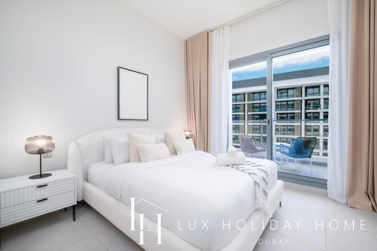 Lux Hills Sway Dubai